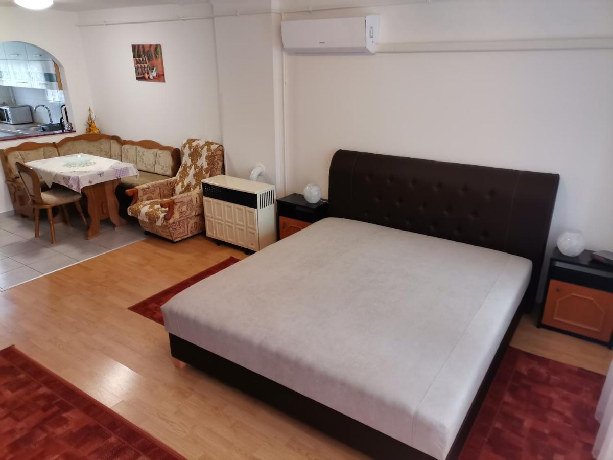 Aida Apartman ฮอร์กานี ภายนอก รูปภาพ